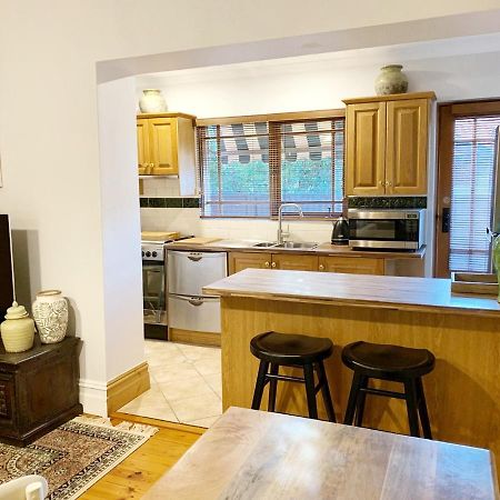 Hollidge House 5 Star Luxury Apartments Аделейд Екстериор снимка