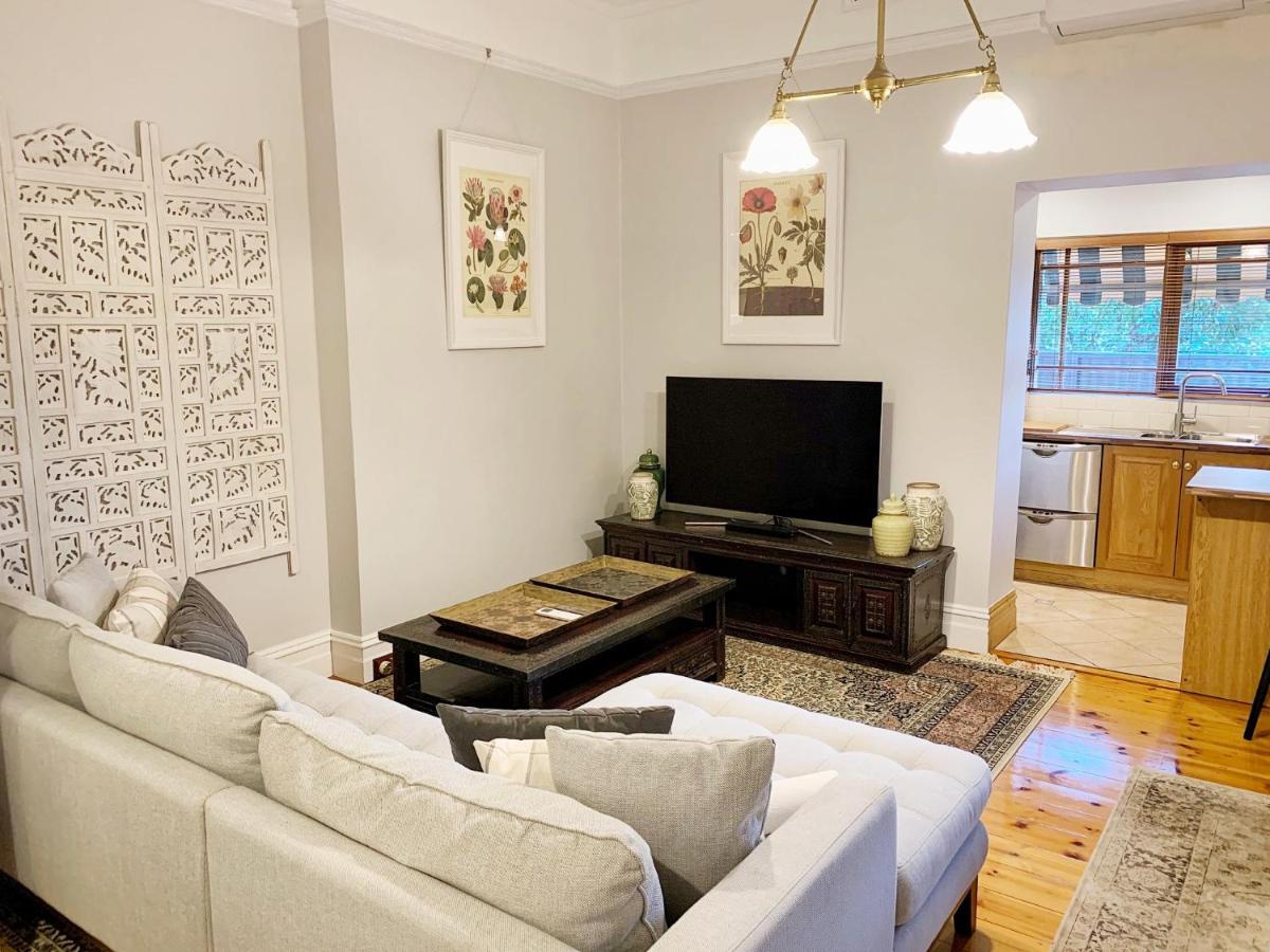 Hollidge House 5 Star Luxury Apartments Аделейд Екстериор снимка
